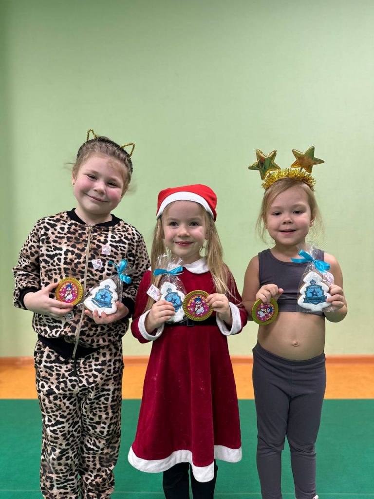 Детский чир спорт с творчеством в «ЧирЛэнд»