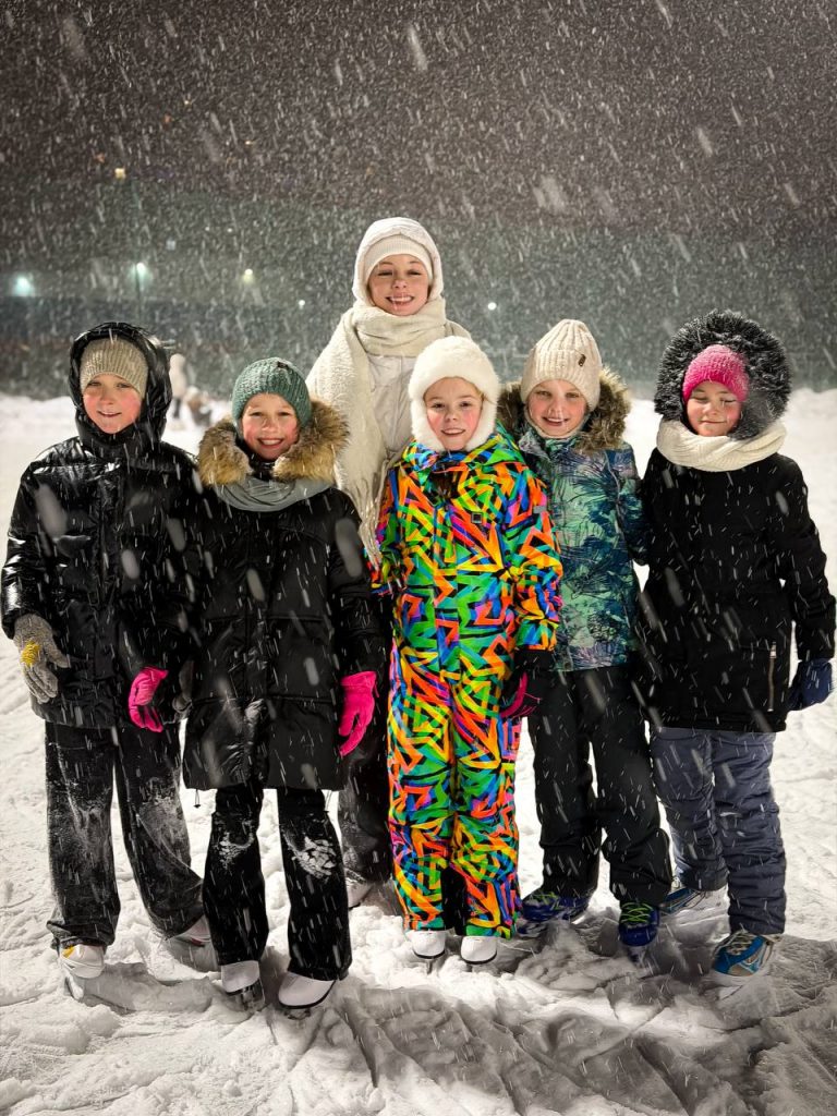 Cheerland.ru зимние кэмпы: чирлидинг, хореография, рост. Импульс середины сезона ждет вас